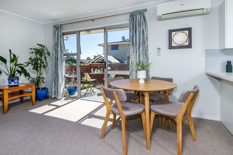 Photo of property in 2/11 Exeter Street, Stoke, Nelson, 7011