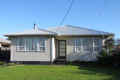 Photo of property in 27 Lyndhurst Street, Westport, 7825