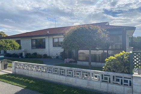 Photo of property in 1/52 Avondale Road, Taradale, Napier, 4112