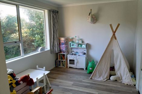 Photo of property in 43a Hicks Close, Whitby, Porirua, 5024