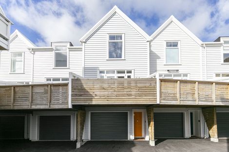 Photo of property in Pirie Street Townhouses, 32/35u Pirie Street, Mount Victoria, Wellington, 6011