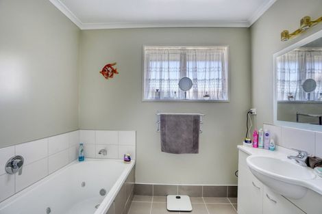 Photo of property in 13 Lake Kaniere Road, Kaniere, Hokitika, 7811