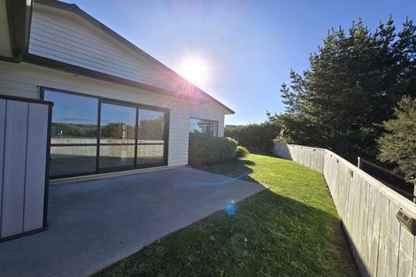 Photo of property in 116 Endeavour Drive, Whitby, Porirua, 5024