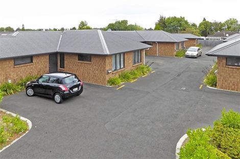 Photo of property in 102u3 Old Farm Road, Hamilton East, Hamilton, 3216