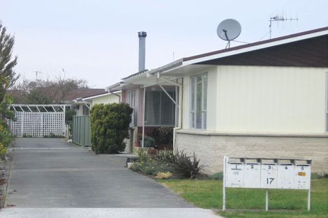 Photo of property in 2/17 Bowling Road, Greenmeadows, Napier, 4112