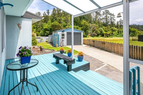 Photo of property in 124 Mckellar Place, Whangamata, 3620