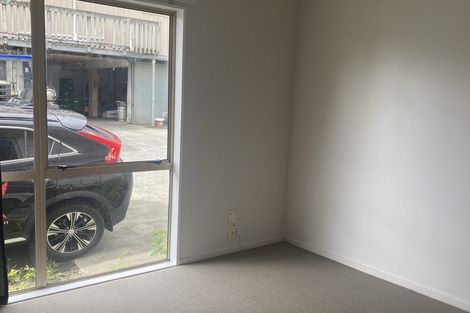 Photo of property in 109-111 Parrs Cross Road, Glen Eden, Auckland, 0612