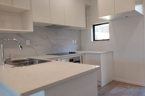 Photo of property in 26 Morihana Close, Glen Eden, Auckland, 0602