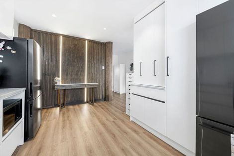 Photo of property in 10 Koropiko Lane, Flat Bush, Auckland, 2019