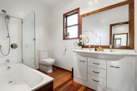 Photo of property in 7 Nelson Avenue, Northcote Point, Auckland, 0627