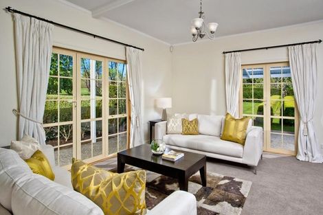 Photo of property in 12a Croft Lane, Riverhead, Albany, 0793