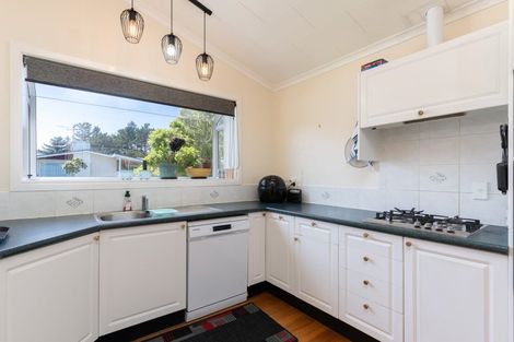 Photo of property in 4 Chudleigh Grove, Churton Park, Wellington, 6037