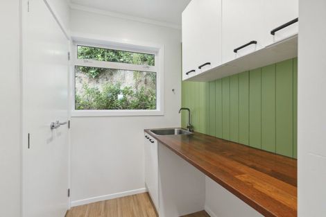 Photo of property in 5 Barrie Street, Johnsonville, Wellington, 6037