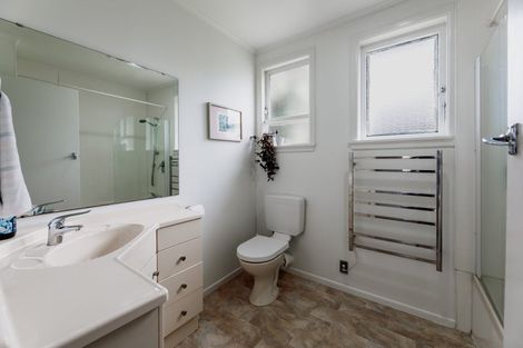 Photo of property in 13 Matapouri Road, Mangere Bridge, Auckland, 2022