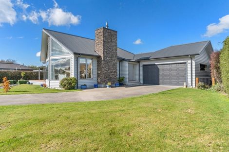 Photo of property in 3 Hartley Avenue, Carterton, 5713