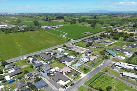Photo of property in 21a Birdwood Road, Swanson, Auckland, 0612