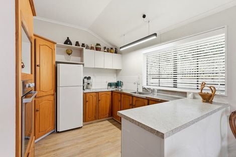 Photo of property in 12a Kent Road, Saint Johns Hill, Whanganui, 4501