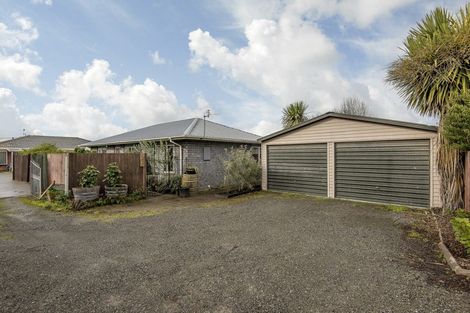 Photo of property in 2/24a Croziers Road, St Albans, Christchurch, 8052