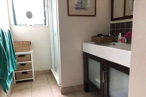 Photo of property in 1 Zion Road, Birkenhead, Auckland, 0626