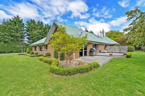 Photo of property in 18 Queen Street, Coalgate, 7673
