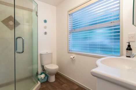 Photo of property in 64 Little John Drive, Bellevue, Tauranga, 3110