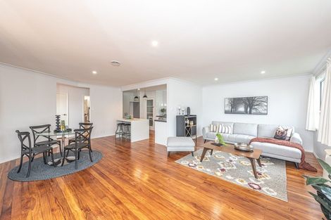 Photo of property in 9a Saint Leonard Street, Saint Johns Hill, Whanganui, 4501