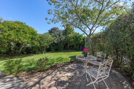 Photo of property in 2/6 Hemsway Place, Sunnyhills, Auckland, 2010