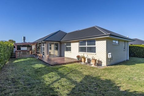 Photo of property in 15 Brockelbank Drive, Kaiapoi, 7630