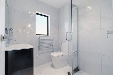 Photo of property in 1 Kohuora Lane, Papatoetoe, Auckland, 2025