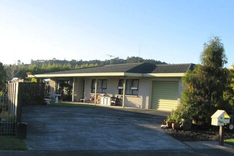 Photo of property in 16 Nukumea Common, Orewa, 0931