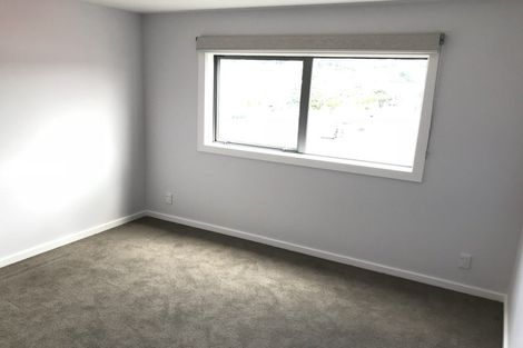 Photo of property in 2/121 Rongotai Road, Kilbirnie, Wellington, 6022