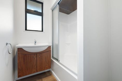 Photo of property in 1/72 Sullivan Avenue, Woolston, Christchurch, 8023