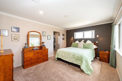 Photo of property in 16 Delta Mews Place, Clive, 4102