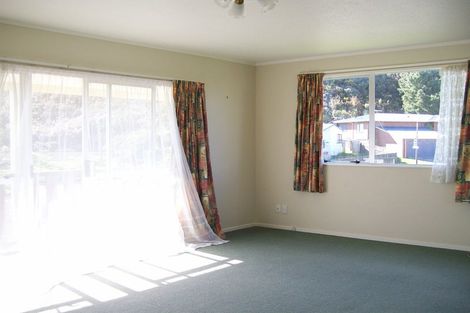 Photo of property in 1/2 Cathie Place, Karori, Wellington, 6012
