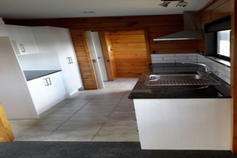 Photo of property in 1/70 Carnoustie Drive, Wattle Downs, Auckland, 2103