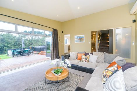 Photo of property in 78 Cashmere Drive, Fitzherbert, Palmerston North, 4410