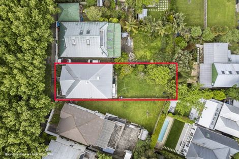 Photo of property in 31 Castle Street, Eltham, 4322