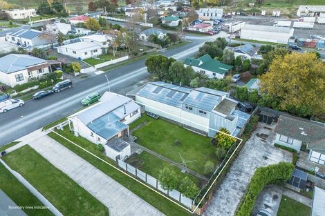 Photo of property in 5 Collins Street, Waipawa, 4210