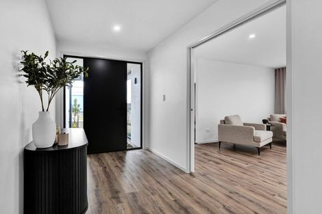 Photo of property in 74 Turuturu Road, Hawera, 4674