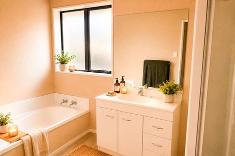 Photo of property in 8 Geneva Terrace, Kelvin Grove, Palmerston North, 4414