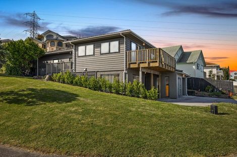 Photo of property in 50 Garton Drive, Massey, Auckland, 0614