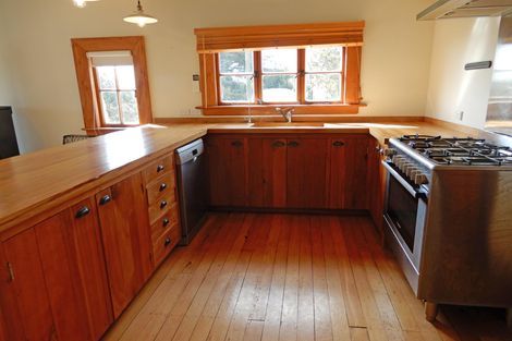 Photo of property in 30 Burnett Street, Oxford, 7430