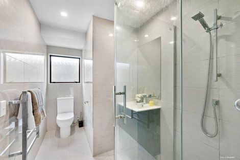 Photo of property in 2/14 Roberts Road, Te Atatu South, Auckland, 0610