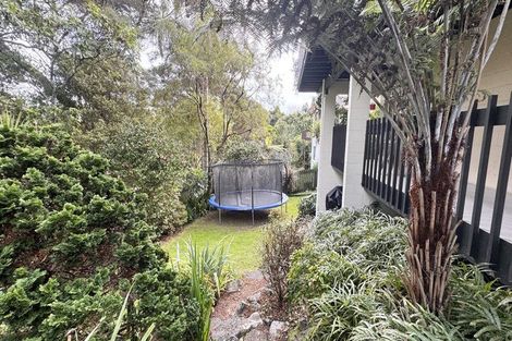 Photo of property in 8 Langstone Place, Chatswood, Auckland, 0626