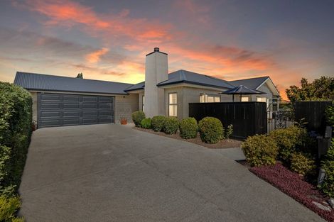 Photo of property in 5 Millpark Place, Northwood, Christchurch, 8051