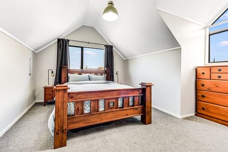 Photo of property in 30 Banbury Crescent, Fairfield, Hamilton, 3214