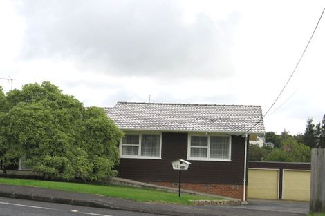 Photo of property in 92 Colwill Road, Massey, Auckland, 0614