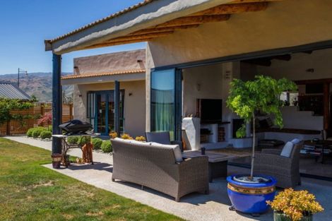 Photo of property in 11 Hortons Way, Cromwell, 9310