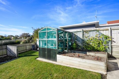 Photo of property in 1a Kings Court, Roslyn, Palmerston North, 4414