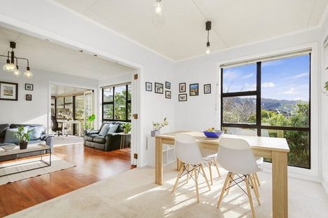 Photo of property in 2 Ryan Grove, Tawa, Wellington, 5028